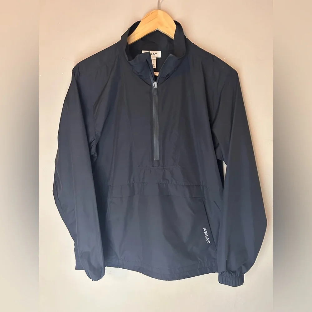 NWOT Ariat Whisper Pullover 1/4 Zip Jacket in: Black, Size S Western Nuetral - Picture 2 of 7